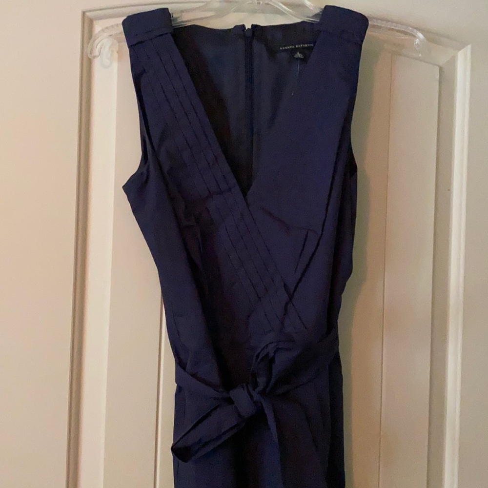 Size 6 Banana Republic dress